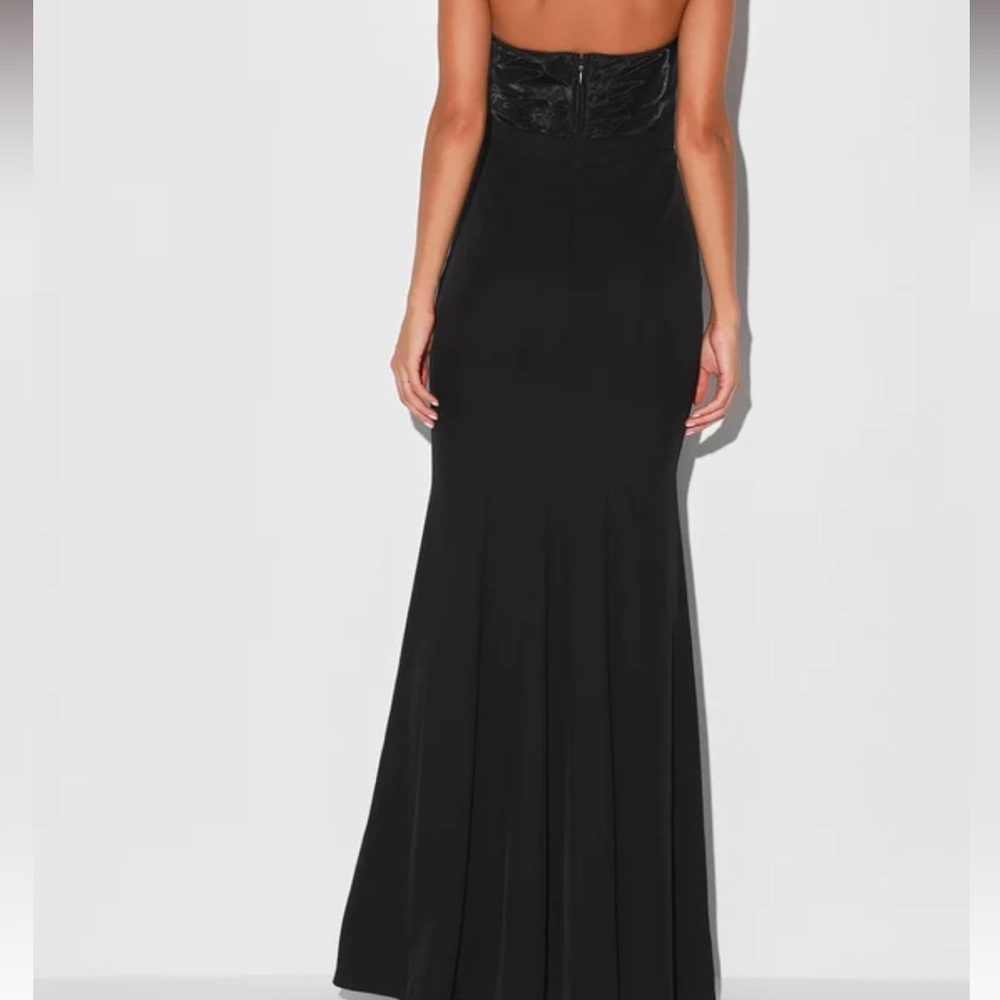 Elegant Black Dress - Picture 6 of 6
